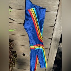 Goldsheep yoga leggings.